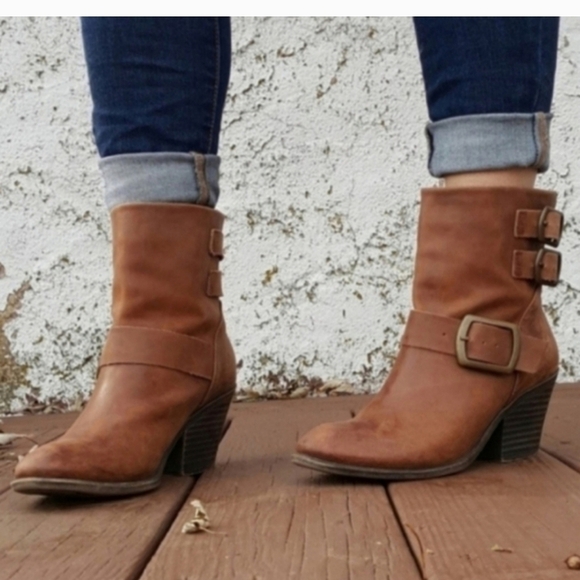 Lucky brand Tommie ankle boots women 7.5M  leather  pull on adjustable buckle - Picture 15 of 15